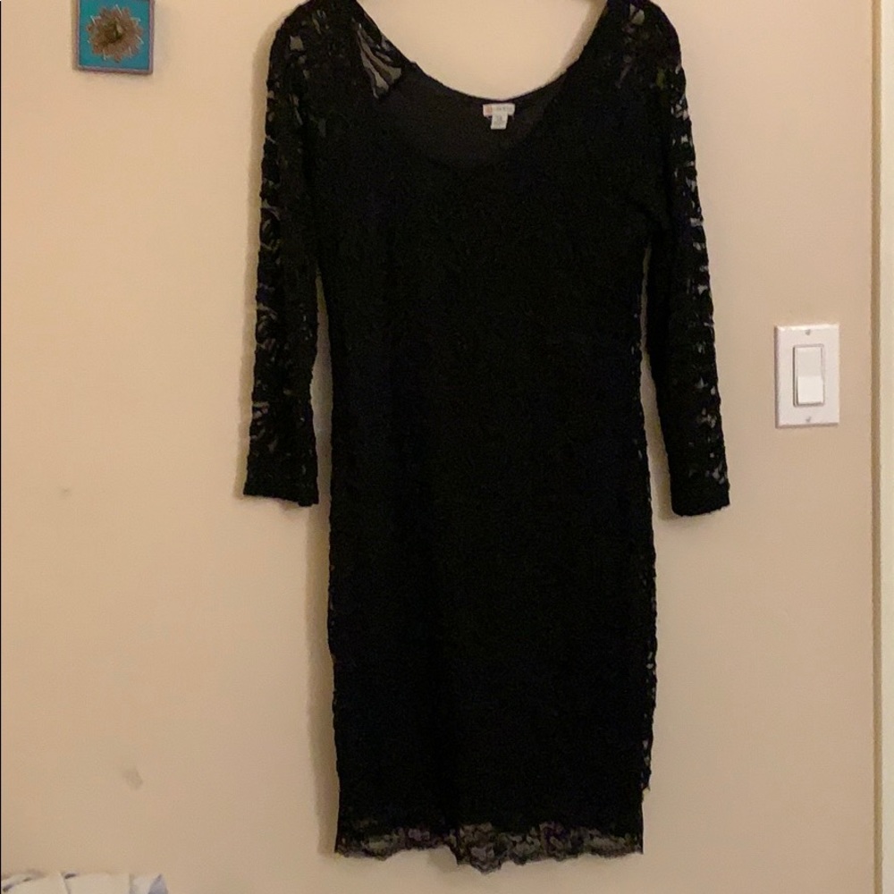 Black lace Guess dress 🖤